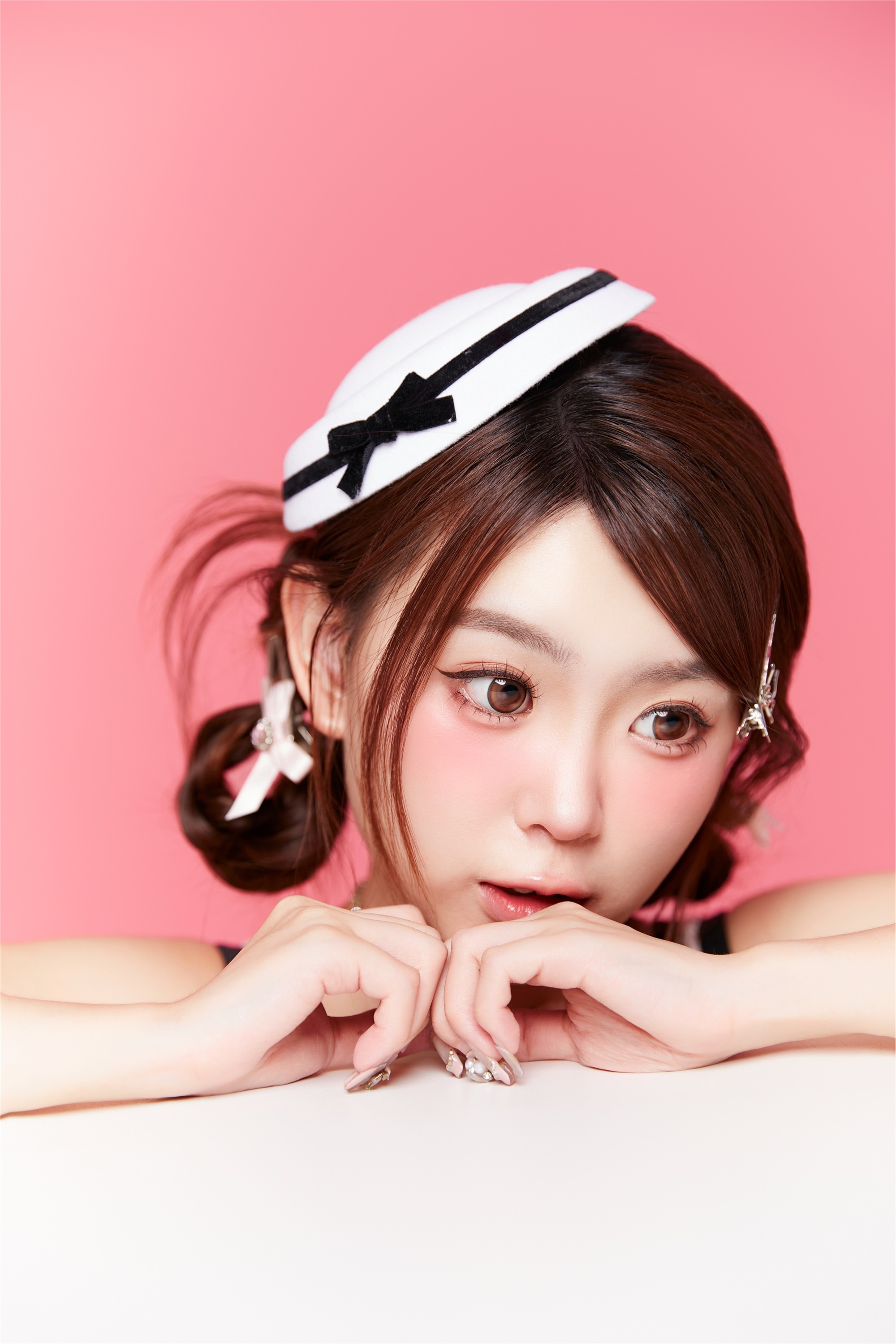 YITUYU艺图语 2025.01.07 粉色甜妹肖像 CARLEE是77呀